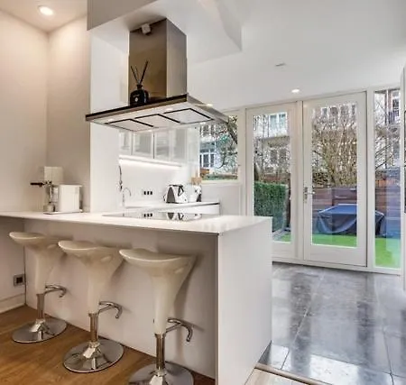 アパート Amsterdam, 120 Sqm Design Flat With Garden, Close To All! アムステルダム